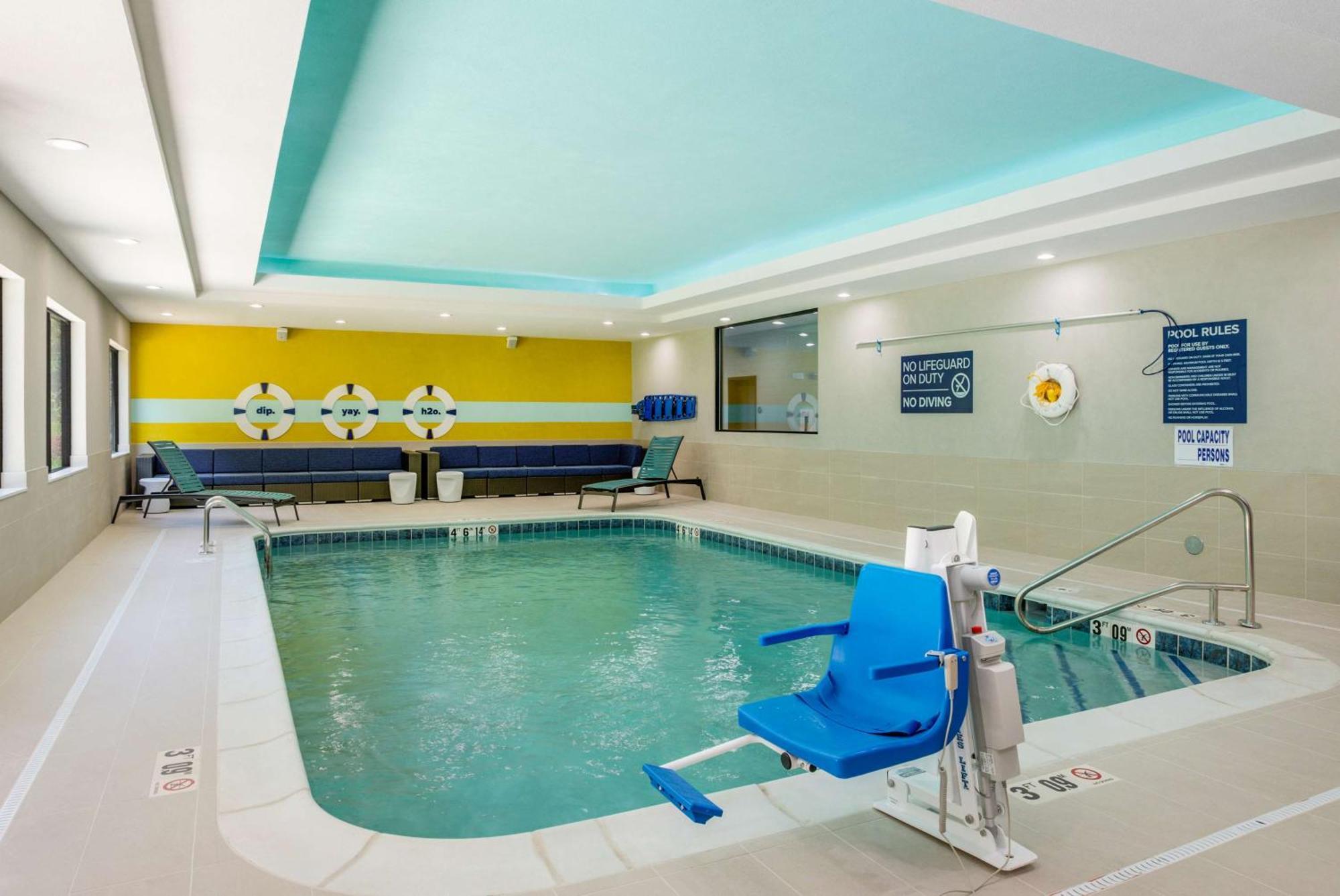 Tru By Hilton Saint Joseph Hotel Stevensville Exterior photo