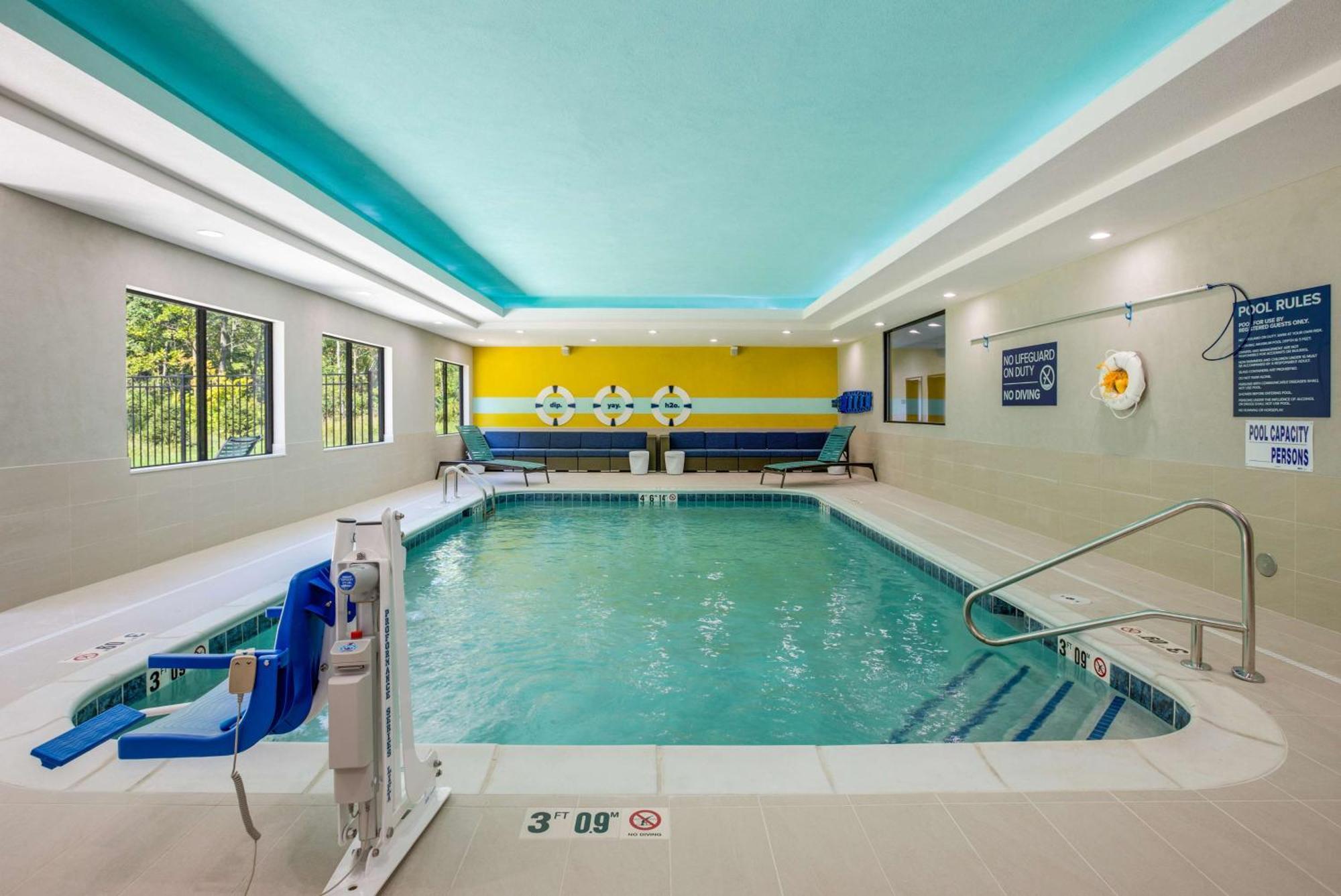 Tru By Hilton Saint Joseph Hotel Stevensville Exterior photo